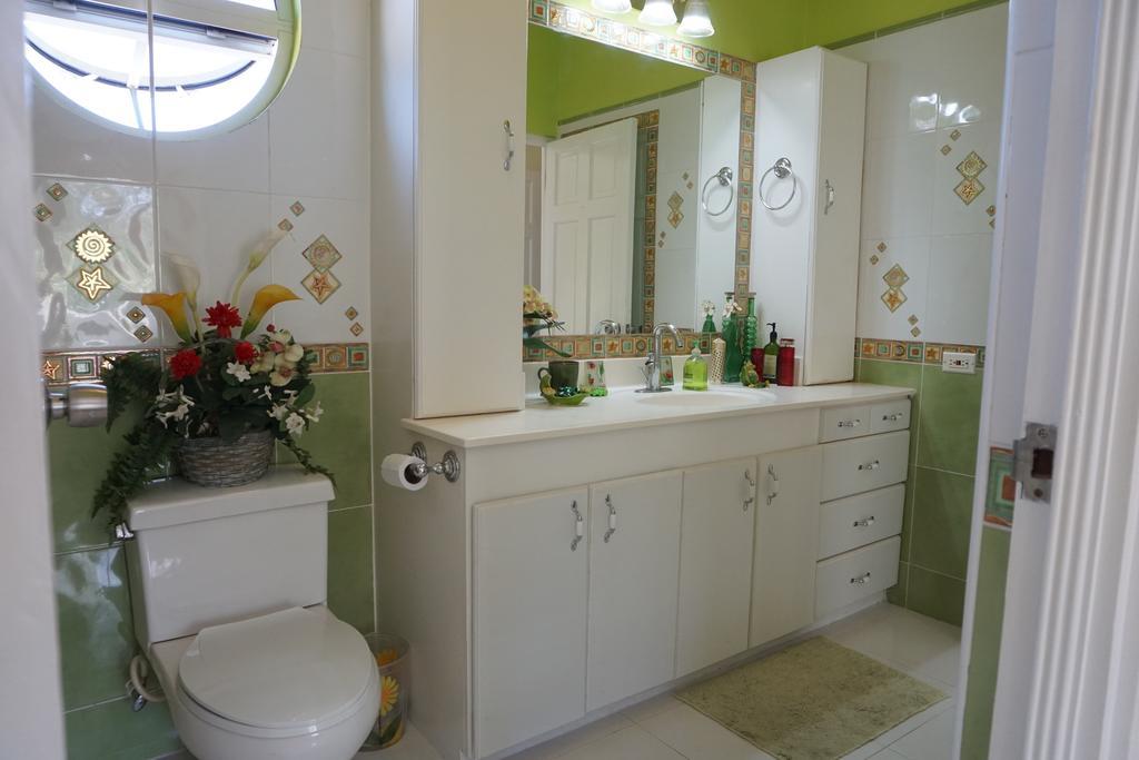 Ferienwohnung Spectacular Ocean View Retreat Saint James Exterior foto